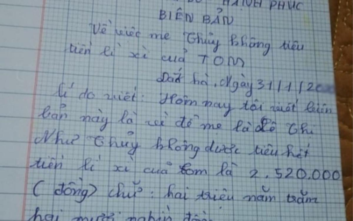 Đưa mẹ giữ tiền lì xì, bé trai lập biên bản rõ ràng với đầy đủ người làm chứng