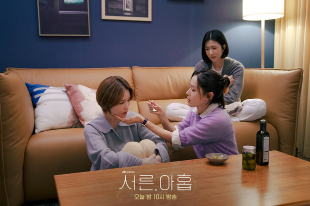 Rating 'Tuổi 39' giảm mạnh dù Son Ye Jin hôn trai trẻ đến ngạt thở